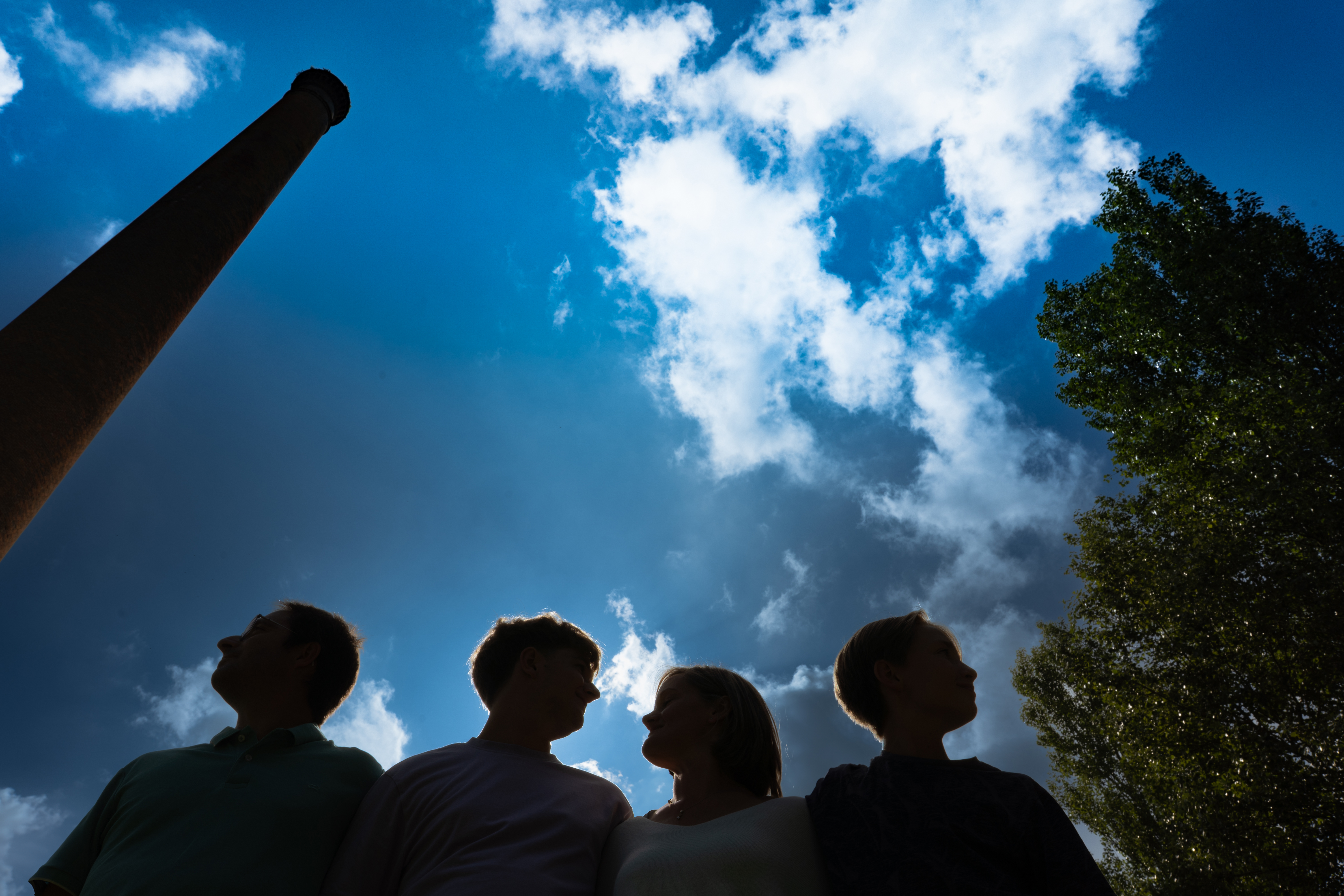 Portrait famille Normandie lumière été bord de Vire Saint-Lô — Arnaud Chapelle Photographe
