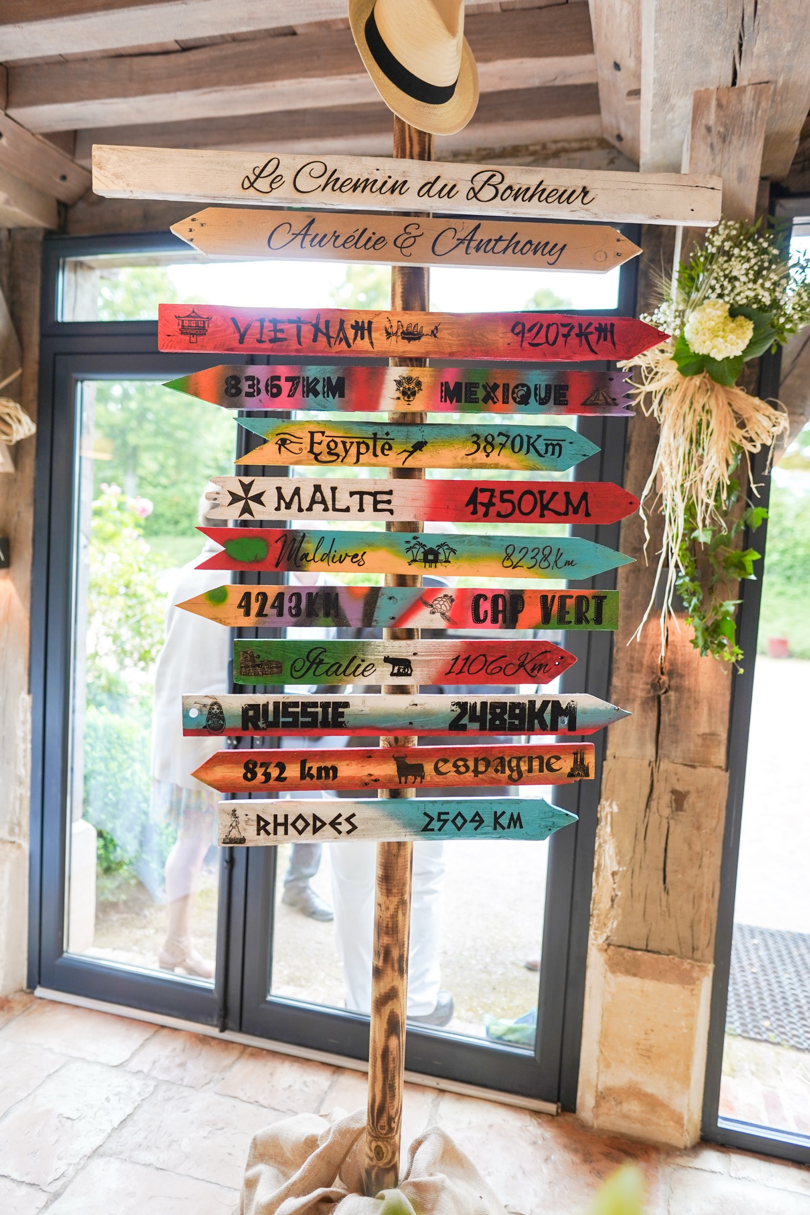 Décor de mariage dans le pressoir — Les Jardins du Pays d'Auge, Cambremer — Arnaud Chapelle