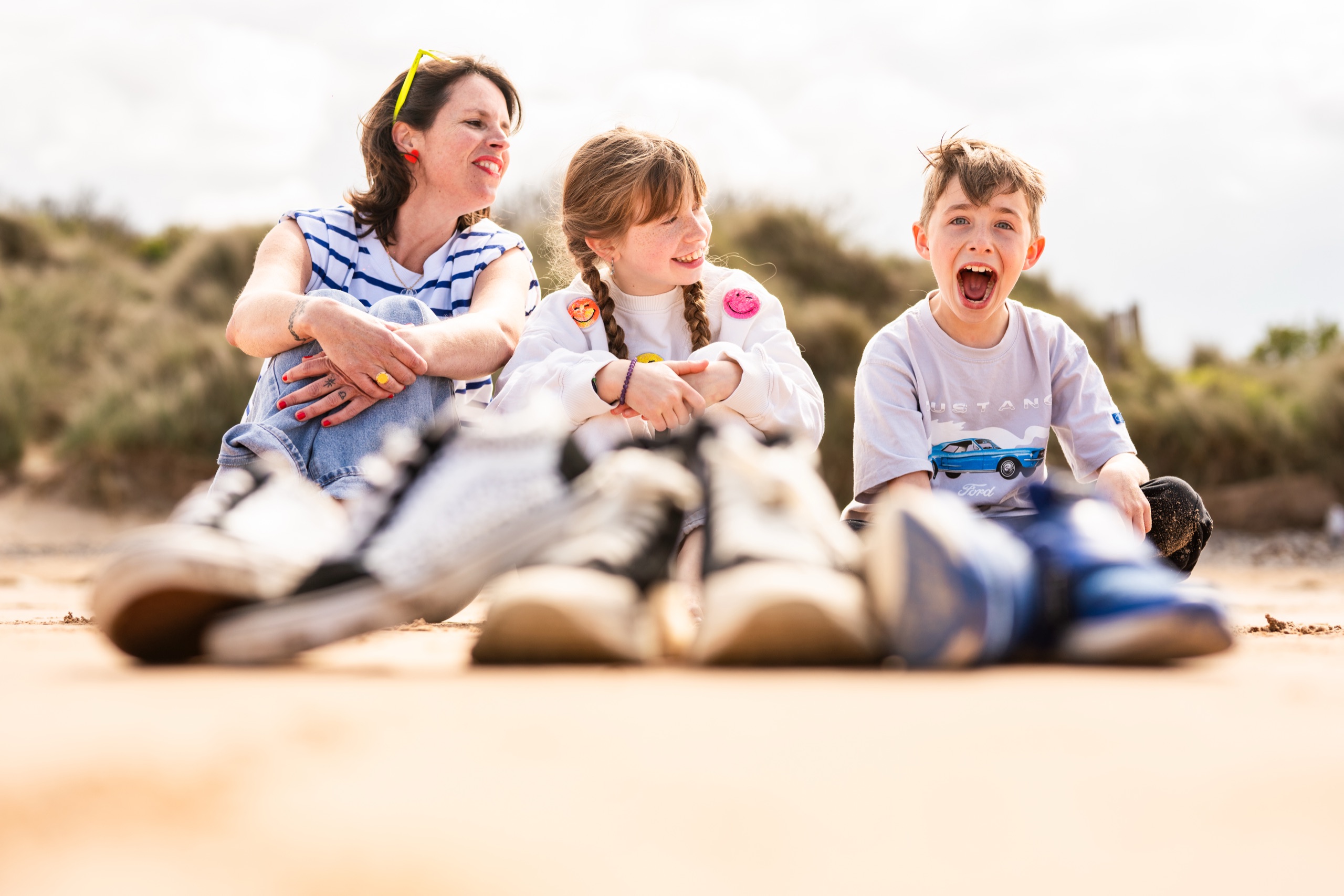 Family portrait in Normandy — natural outdoor session — Arnaud Chapelle